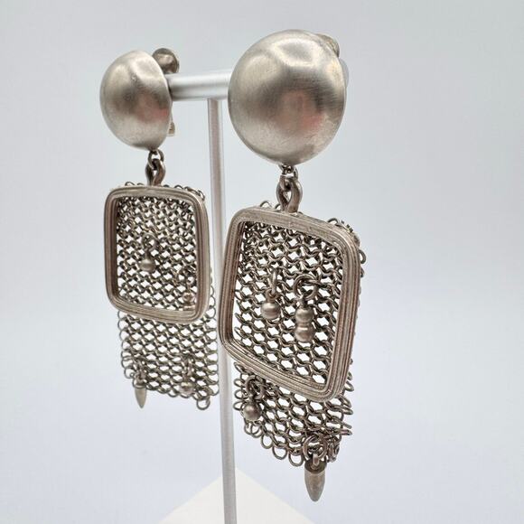 Vintage Mid Century Industrial Mesh Clip Earrings Bold Artistic Sculptural Edgy - Picture 2 of 11